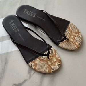 TKEES French Tips Size US 10 BRAND NEW